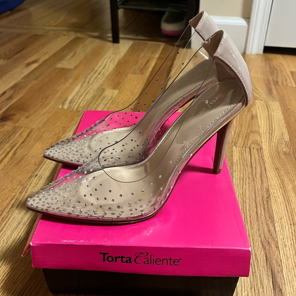Women’s Torta Caliente Nude Pointed Toe Bling Heels Size 9.5